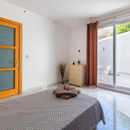 New 3 Bdr 2 Bth Terrace In Bugibba 公寓