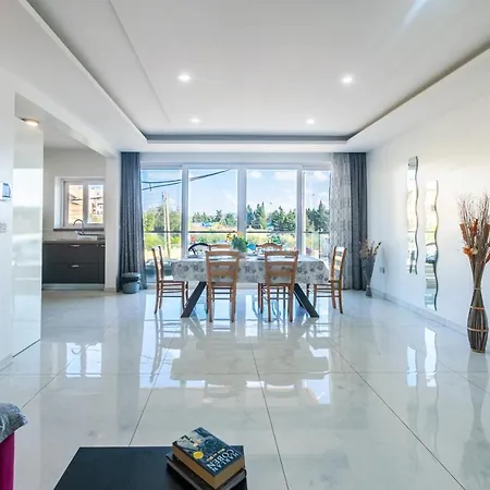 Apartment New 3 Bdr 2 Bth Terrace In Bugibba *
