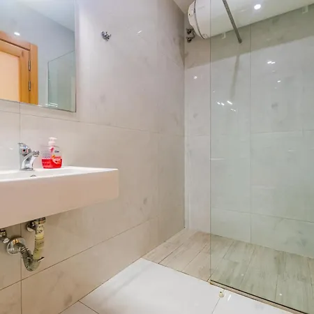 Appartement New 3 Bdr 2 Bth Terrace In Bugibba *