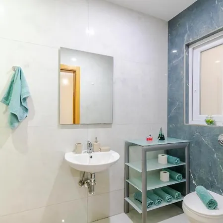 New 3 Bdr 2 Bth Terrace In Bugibba * St Paul's Bay